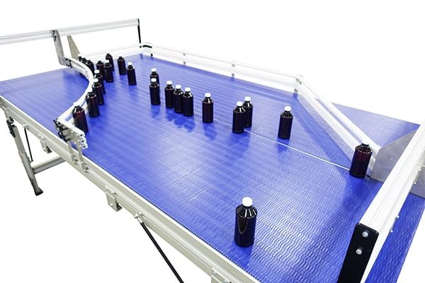 Large-capacity accumulation table buffering bottled product