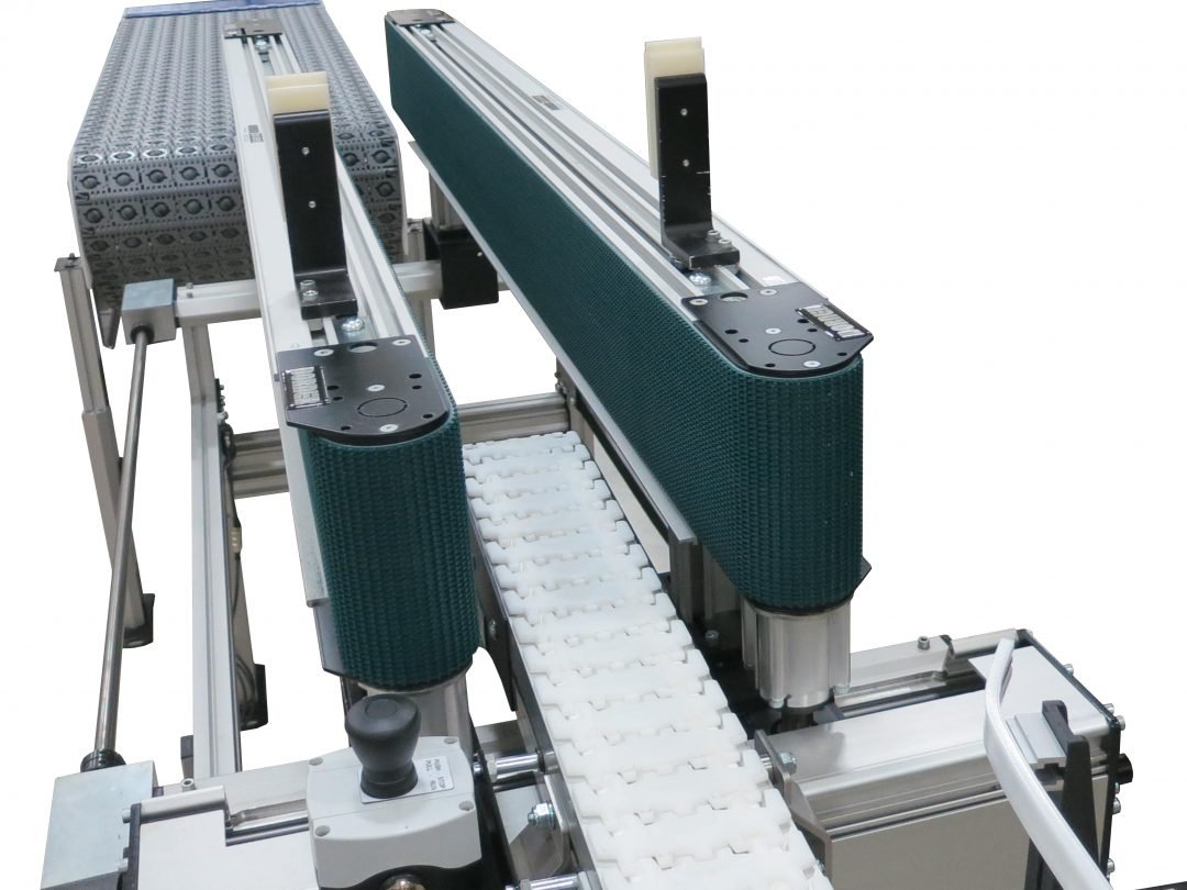 Bottomless conveyor in a packaging loop