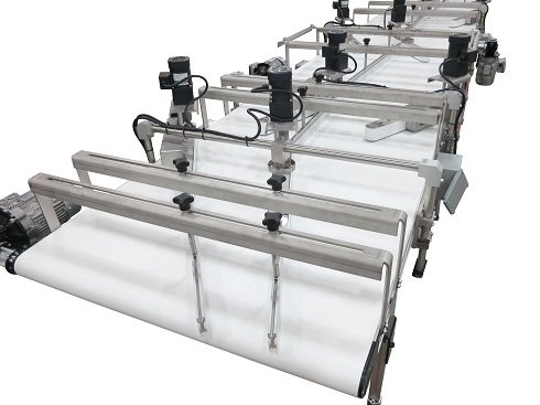 Wide chicane conveyor infeed