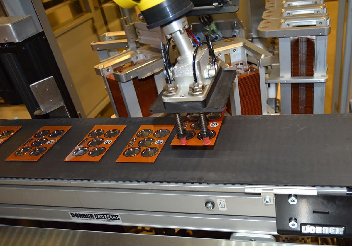 Indexing and positioning conveyor application