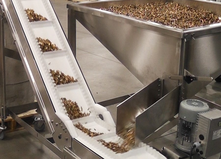 Industrial material handling conveyor installation