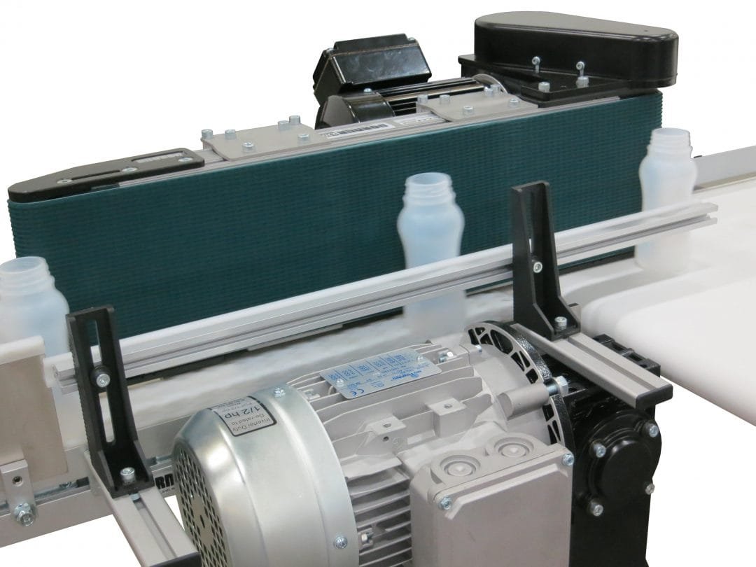 Product flow control conveyor system