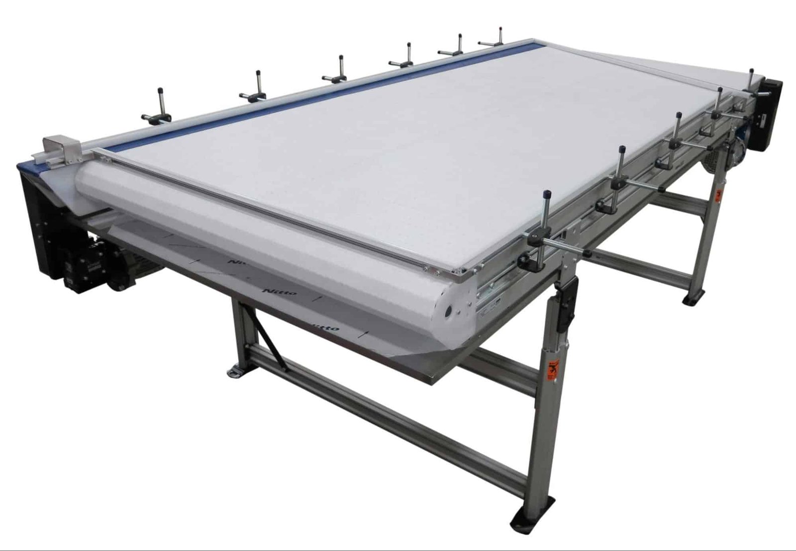 Large white recirculating table with a guided conveyor path
